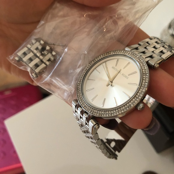 Michael Kors Darcy Silver Thin Watch - Picture 2 of 2
